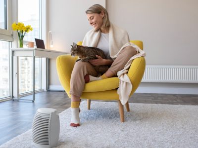 Humidifiers & Dehumidifiers Humidifiers & Dehumidifiers